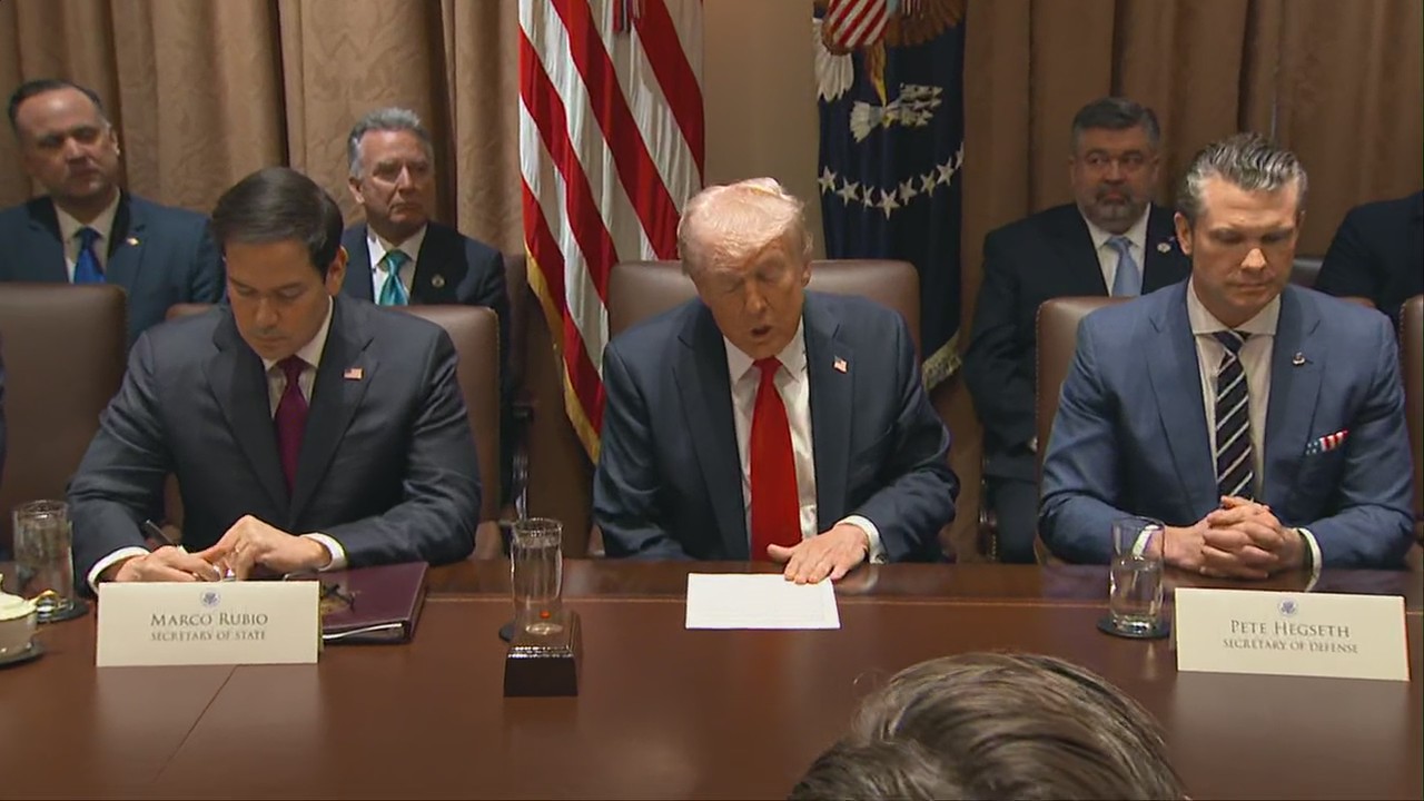 President Trump holds 1st cabinet meeting