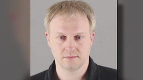 Calls for resignation after senator arrested in child sex sting