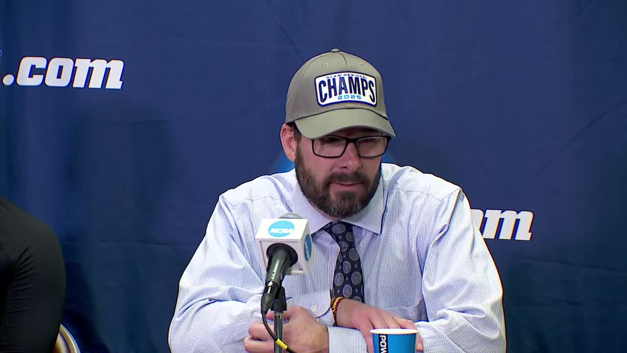 Abbey Murphy leads Gophers past Colgate to NCAA Frozen 4