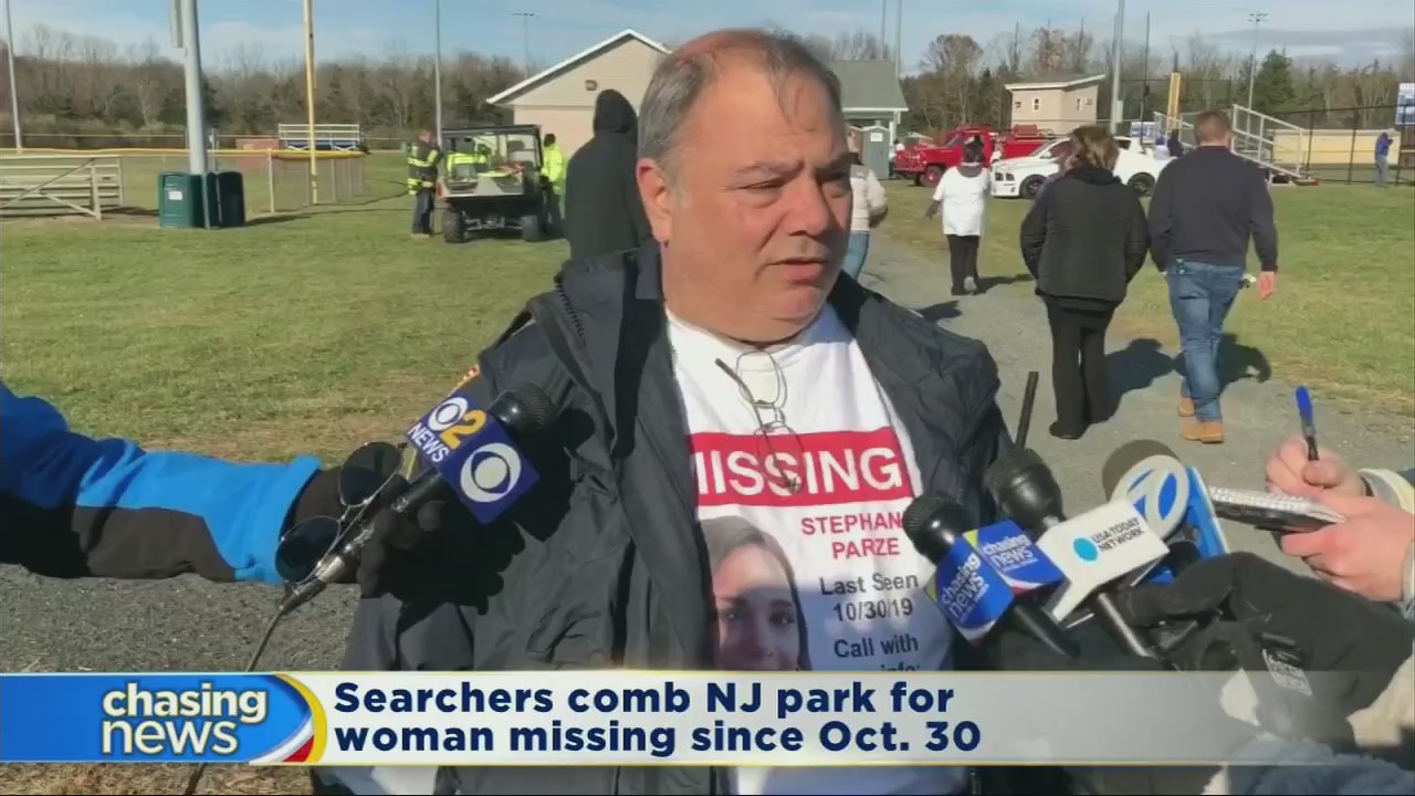 Searchers comb NJ park for missing woman
