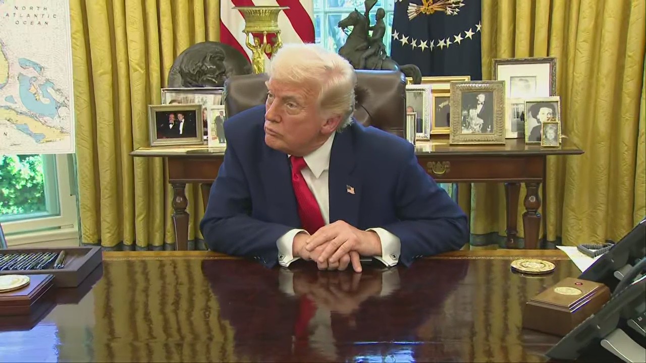 Trump signs executive orders, talks China and tariffs [FULL]