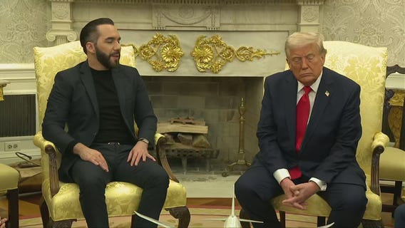 Pres. Trump meets with El Salvador president [FULL]