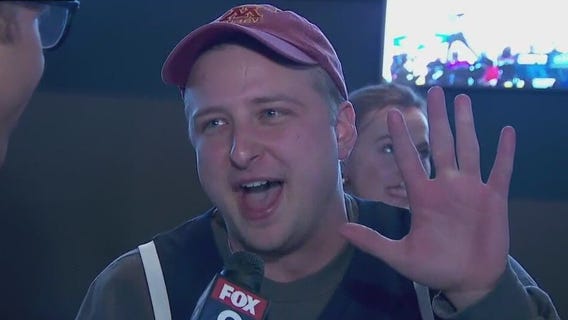 Fans cheer on Wolves at Mpls watch parties