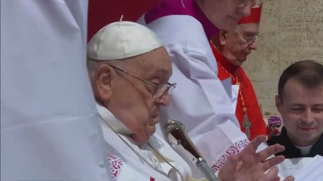 Catholics gather to mourn Pope Francis