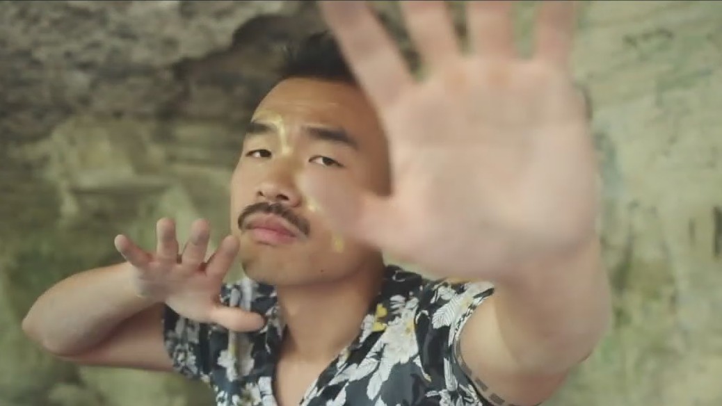 AZXO performs "Idle Mind"