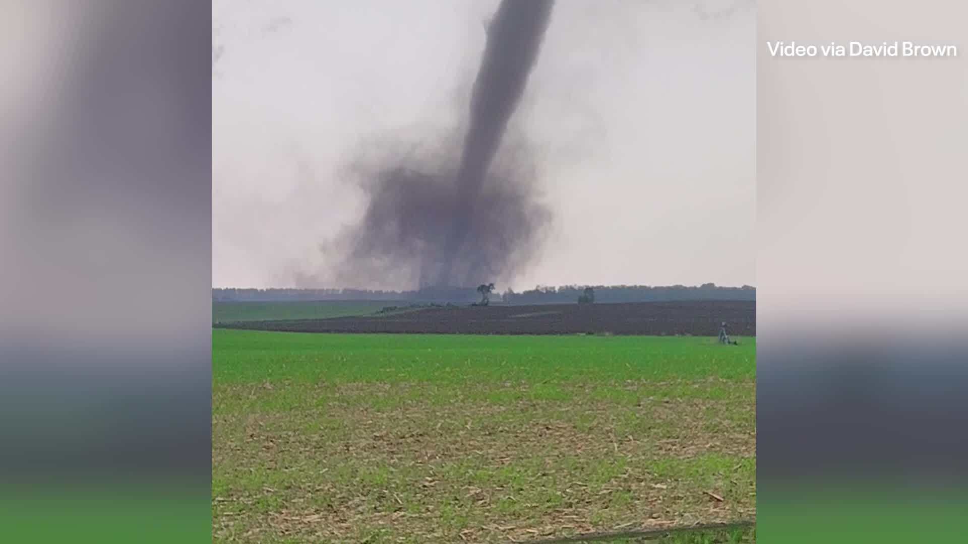 Footage of multiple tornadoes touching down in MN, WI | FOX 9 ...