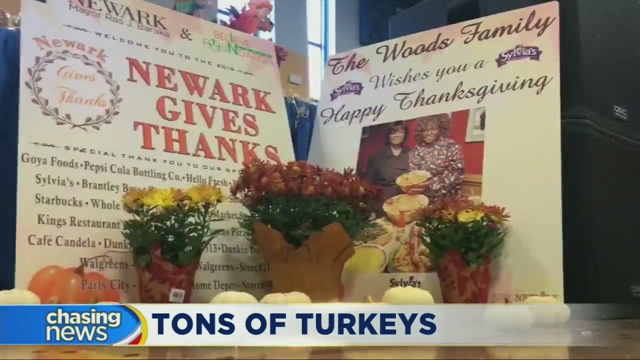 Thousands of Thanksgiving turkeys distributed in Newark