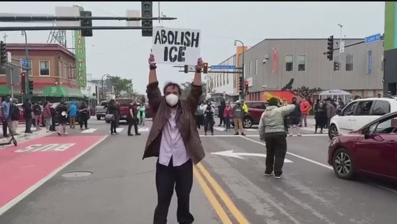 Minneapolis council approves audit of ICE at Lake St. investigation