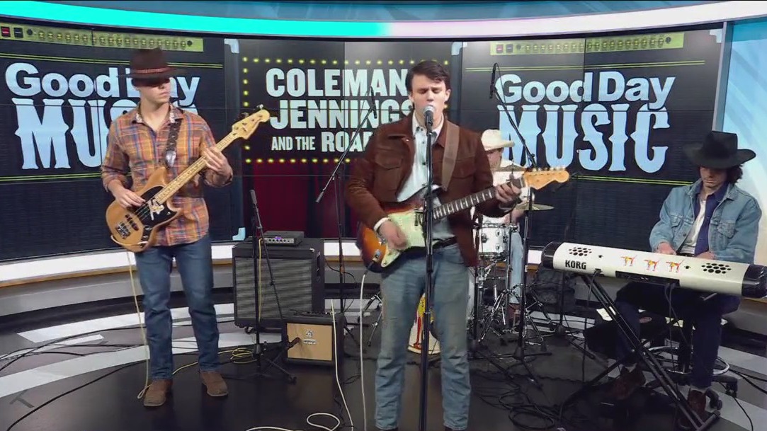 Coleman Jennings and the RoadDogs perform 'Head Spinnin''