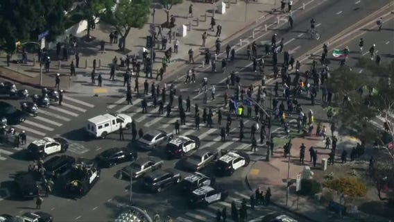 Marines deployed to Los Angeles protests