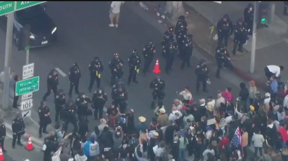 ICE protests spread to other cities