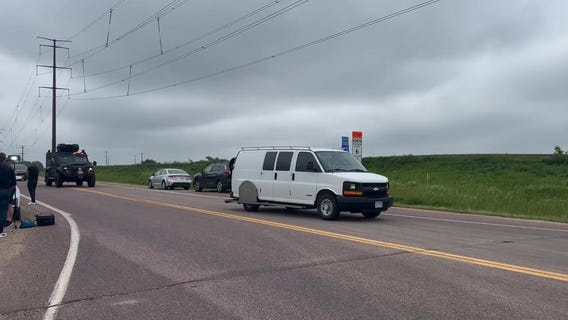Manhunt for Vance Boelter in Sibley County [RAW]