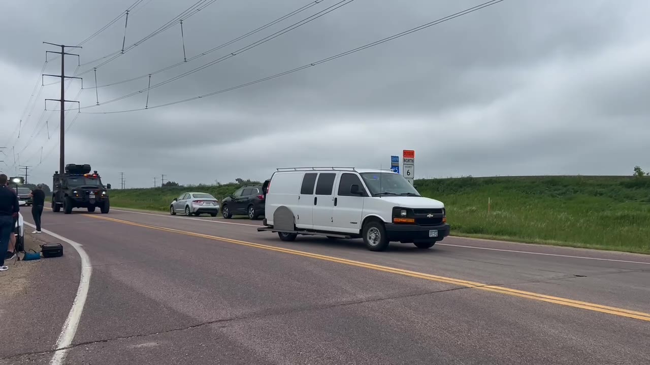 Manhunt for Vance Boelter in Sibley County [RAW]