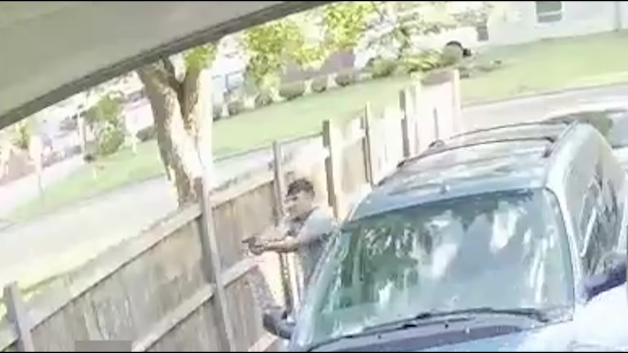 Bloomington PD shares video showing shooting