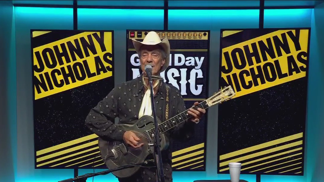 Johnny Nicholas performs 'I Can't Be Satisfied'