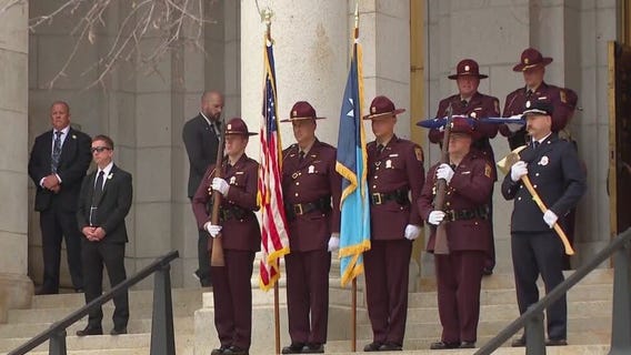 Melissa, Mark Hortman receive state honors [RAW]