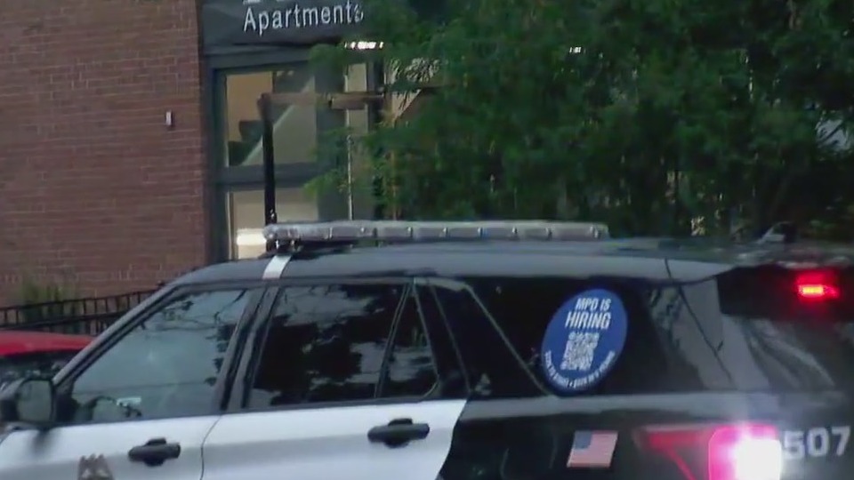 2 Minneapolis police officers hurt