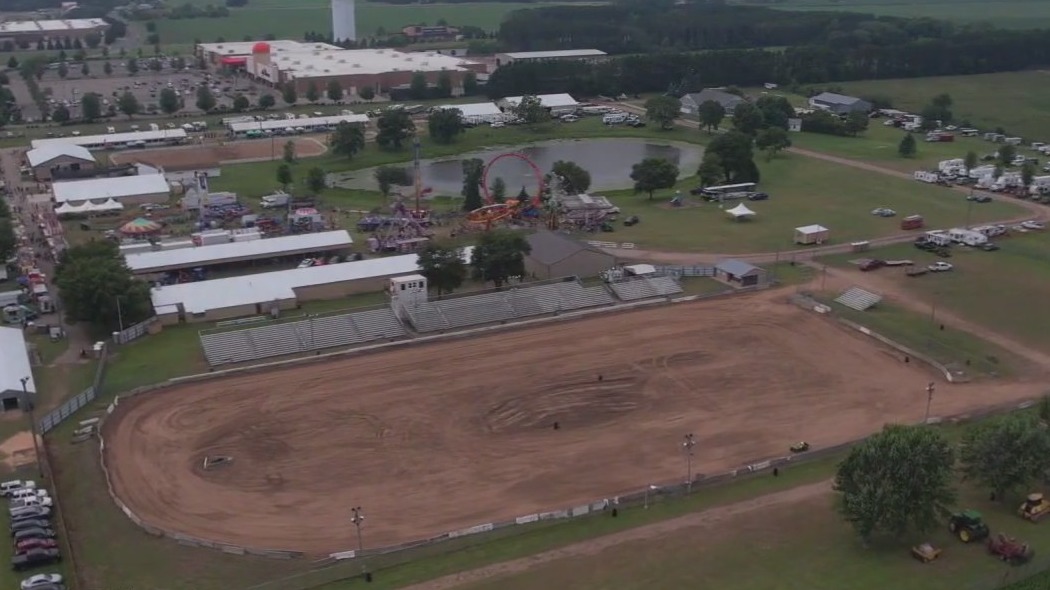 Demolition derby driver dies after crash at Isanti Co. Fair
