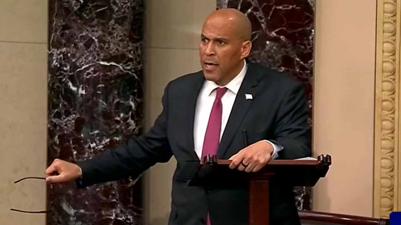 Sen. Booker, Klobuchar clash during tense debate