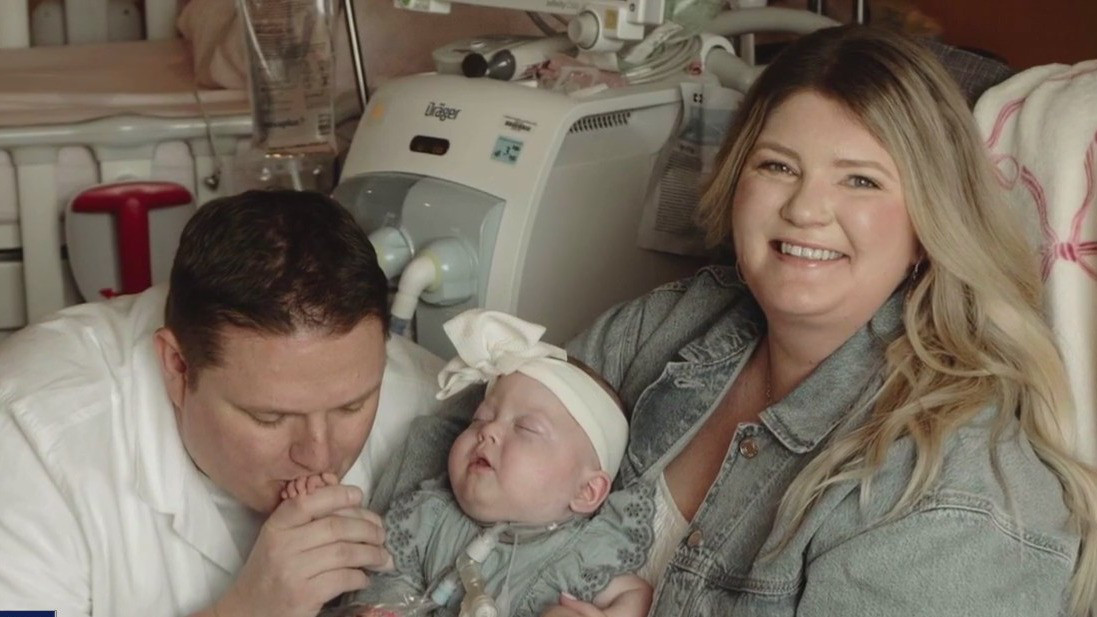 Baby battling lung disease gets photoshoot at Children's Hospital