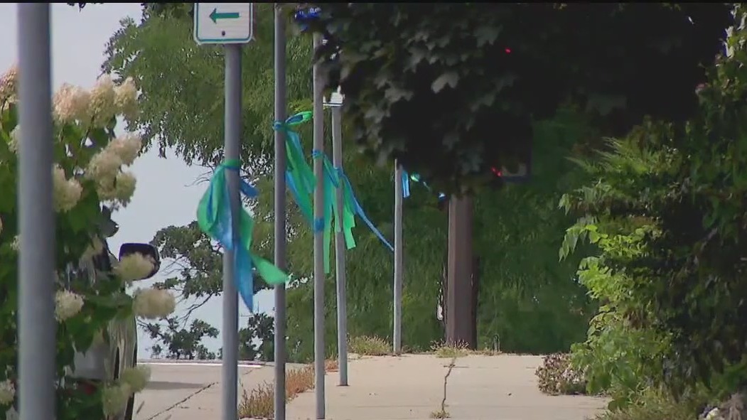 Lining the streets to Annunciation with support