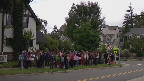 Twin Cities students call for gun control