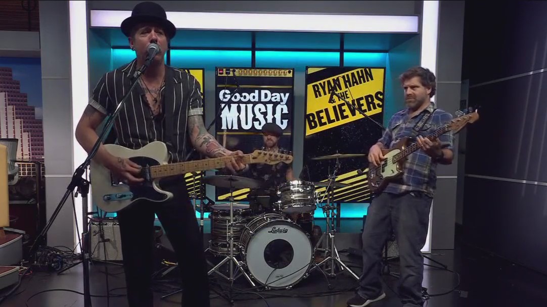 Ryan Hahn & The Believers perform 'Little Town'