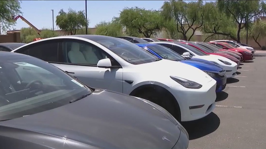 Electric vehicle tax credit expiring at the end of September