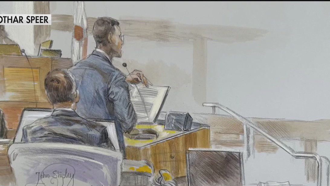 Man convicted of Trump assassination attempt stabs himself in court