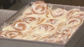 Teal House Coffee & Bakery: Cinnamon rolls