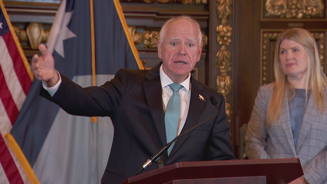 Gov. Walz: I won't 'bend the knee' to Pres. Trump