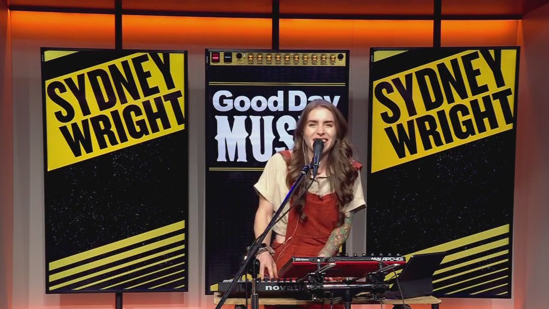 Sydney Wright performs 'Fool's Gold'