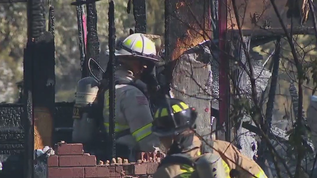 Lago Vista home a 'total loss' after fire | FOX 7 Austin