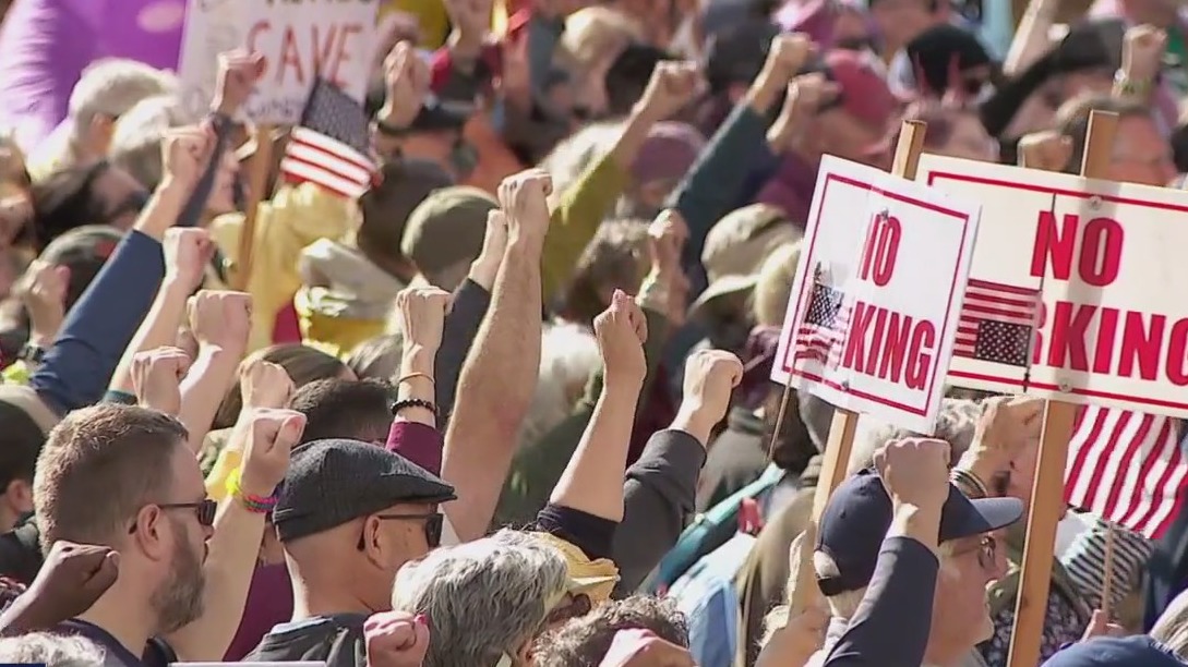 Streets of Minneapolis packed with 'No Kings' protests
