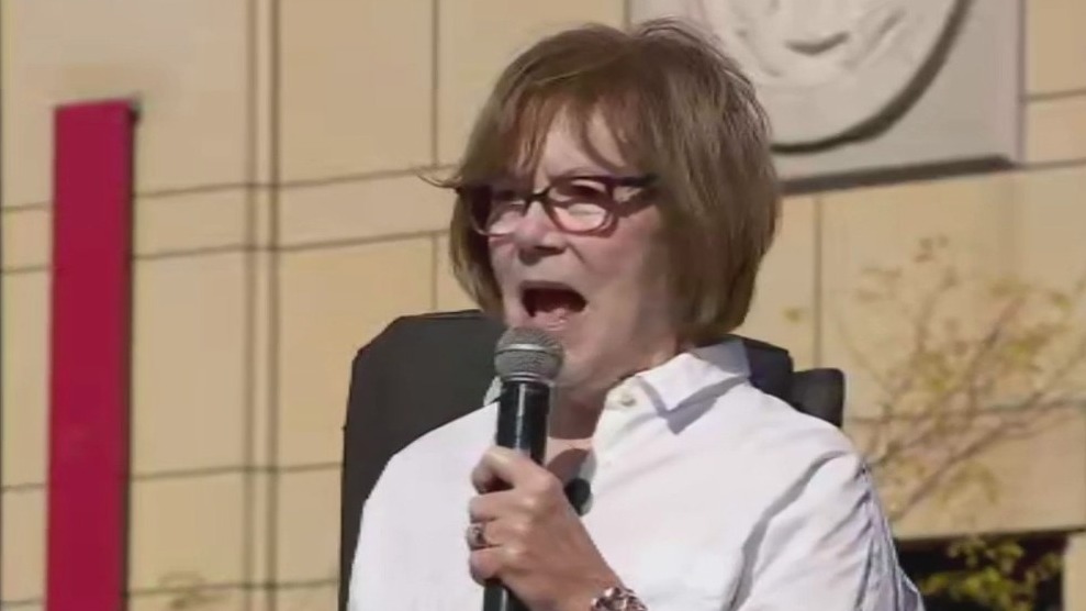 Tina Smith at No Kings rally: 'We love this country, and we want to keep it.'