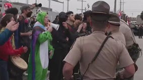 Illinois ICE protests lead to arrests as court blocks troop deployments