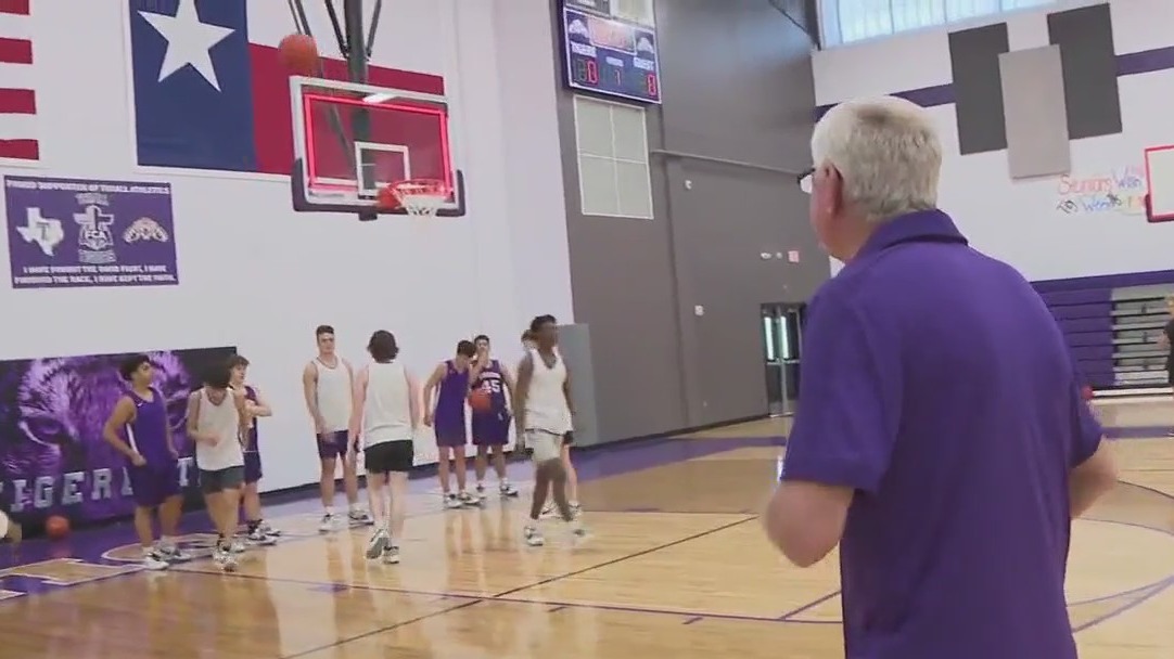 Thrall boys basketball makes playoffs