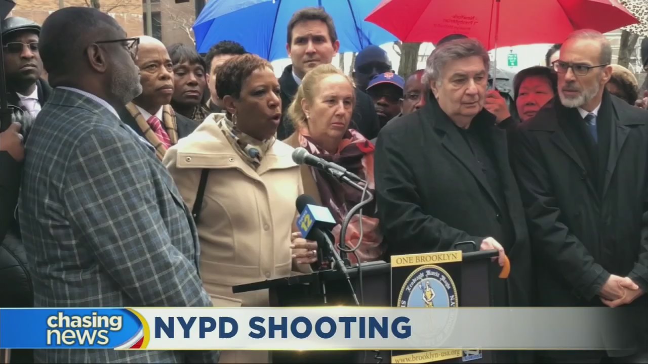 NYC leaders rally in support of NYPD