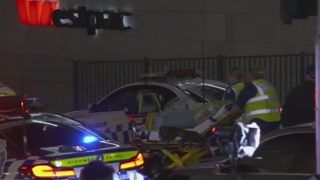 Sydney mall stabbing attack: 6 killed
