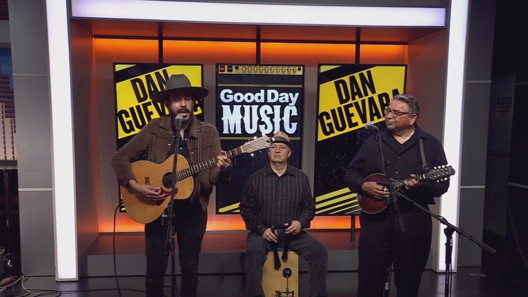 Dan Guevara performs 'Lost in Austin'