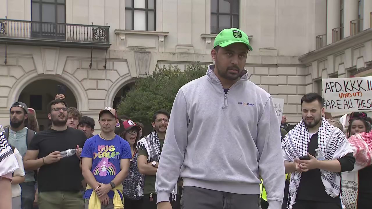 2nd UT Palestine rally: Zo Qadri speaks