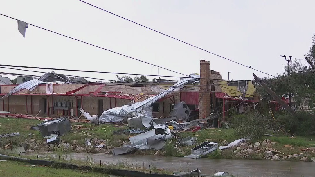 Texas weather: Tornado destroys businesses