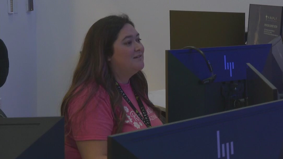 Woman to be flight director of moon landing