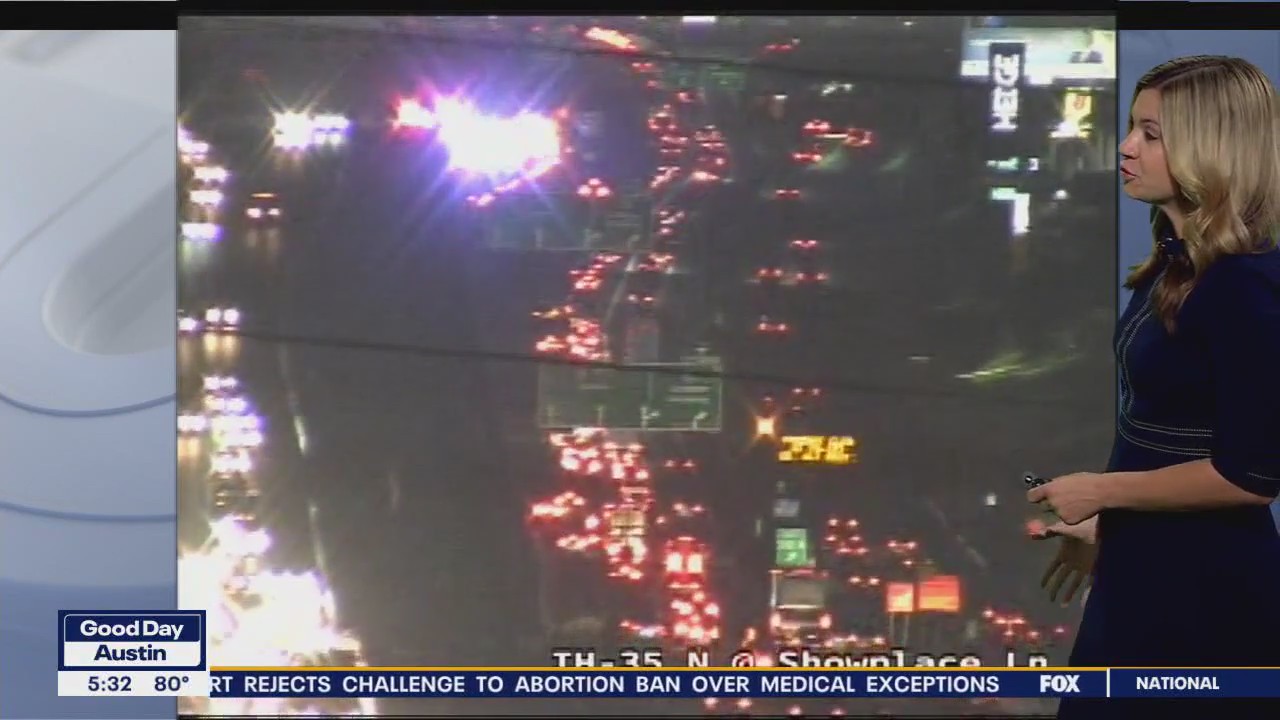 I-35 southbound shut down due to crash