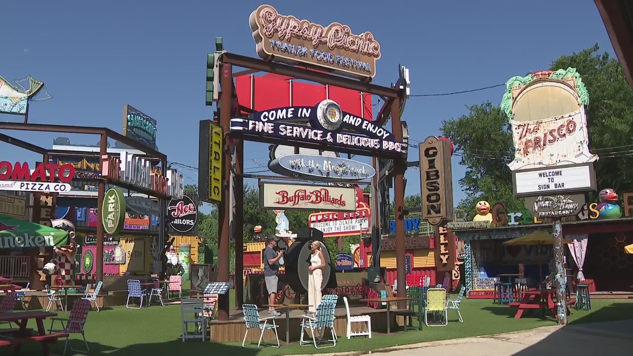 Sign Bar: Tierra's Texas