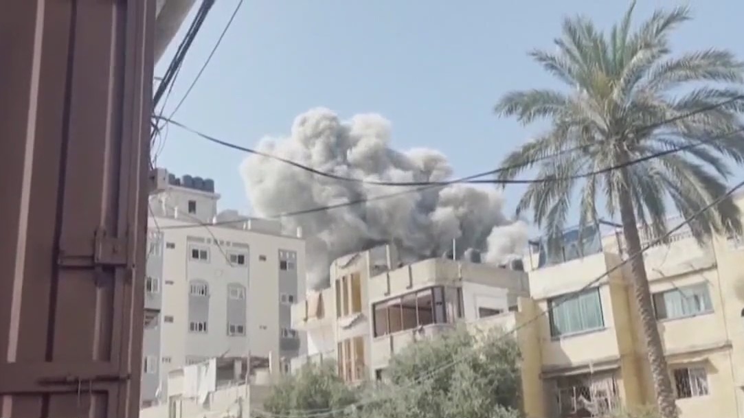 Israeli hostages rescued at heavy cost of life