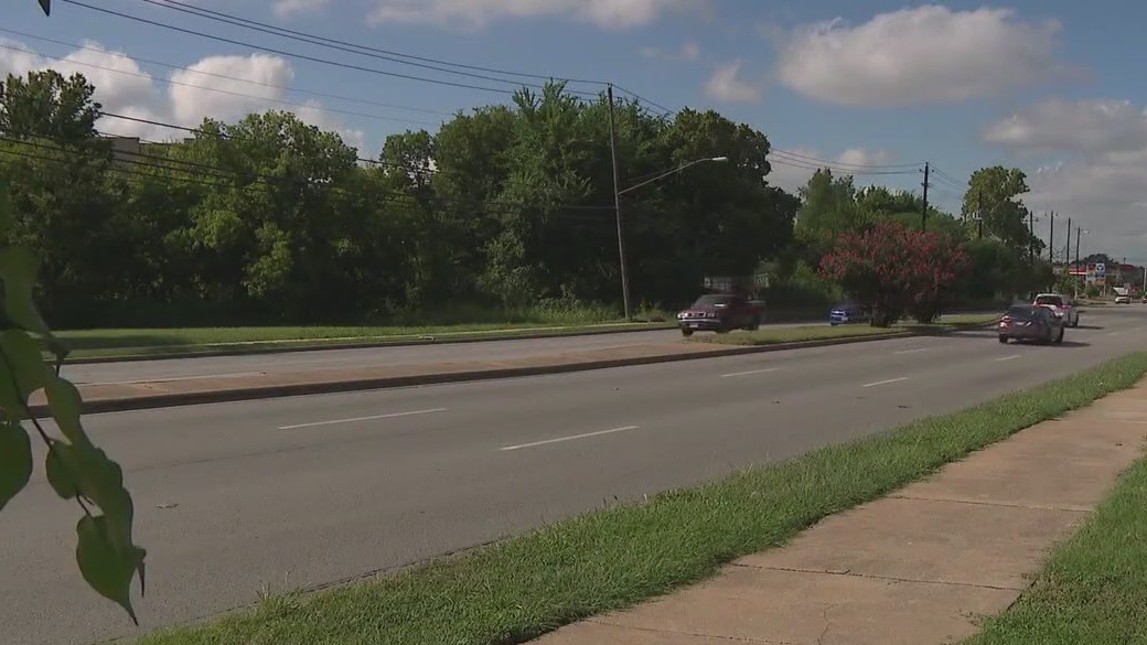 Pedestrian killed in NE Austin crash
