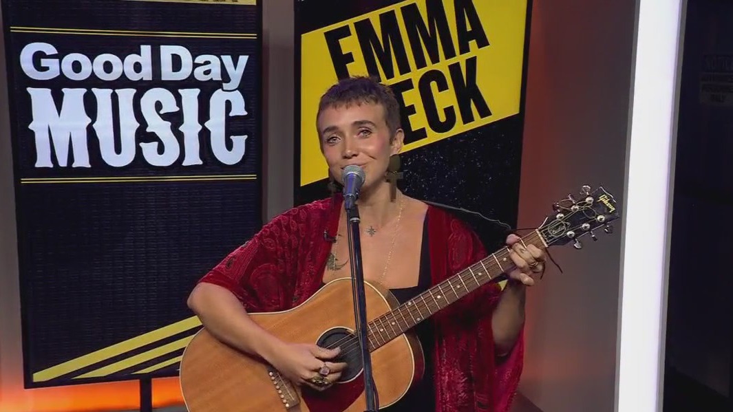 Emma Zeck performs "Marigold"