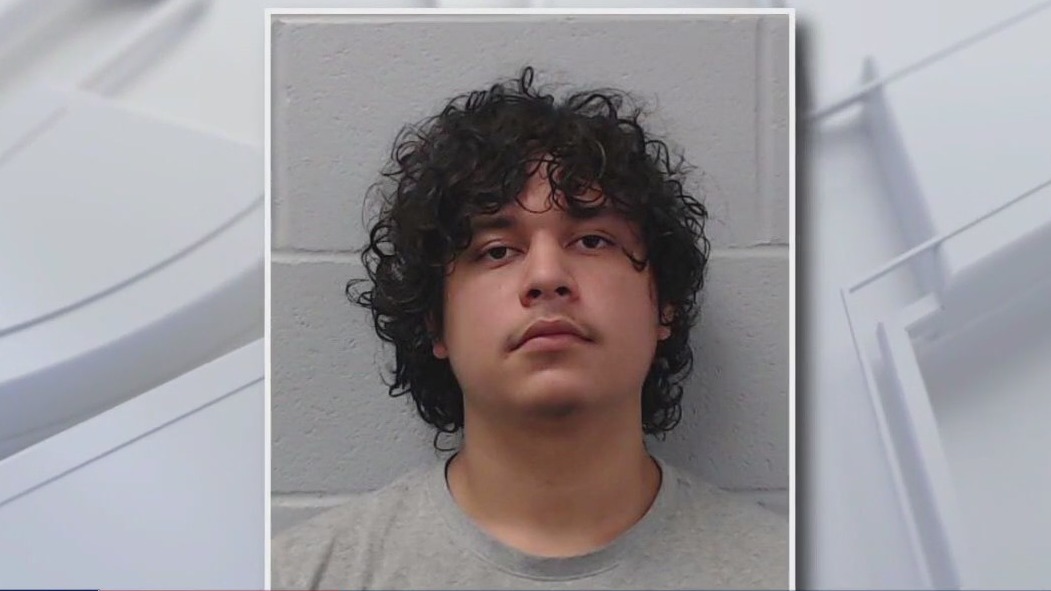 Man let out on bond commits more crimes