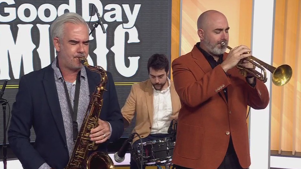 Elias Haslanger and Mike Sailors perform in studio